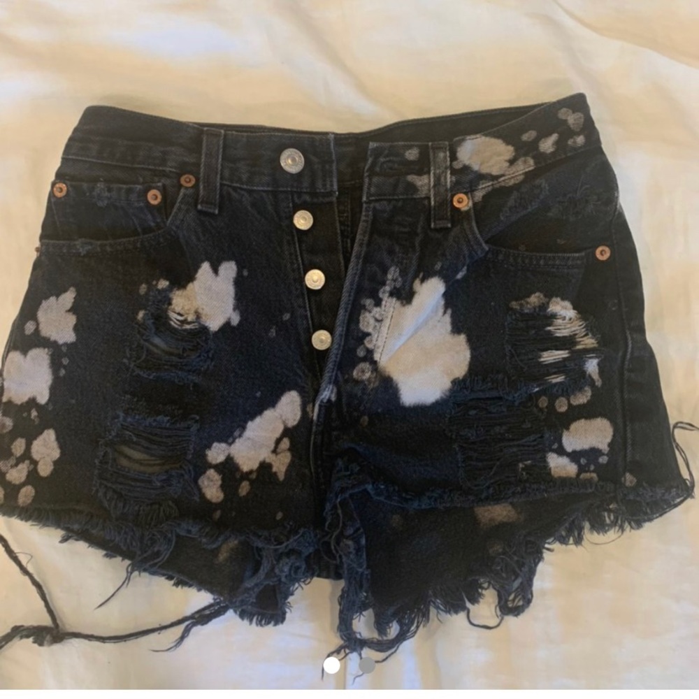 LEVIS JEAN SHORTS